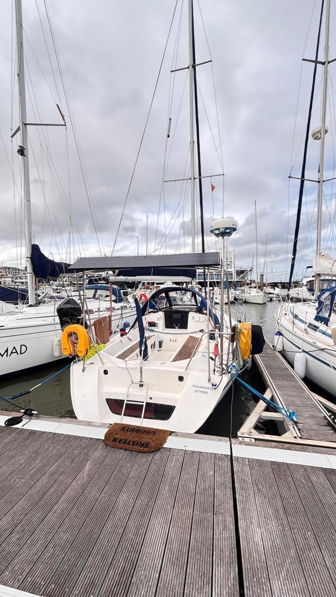 Slowlife Botel